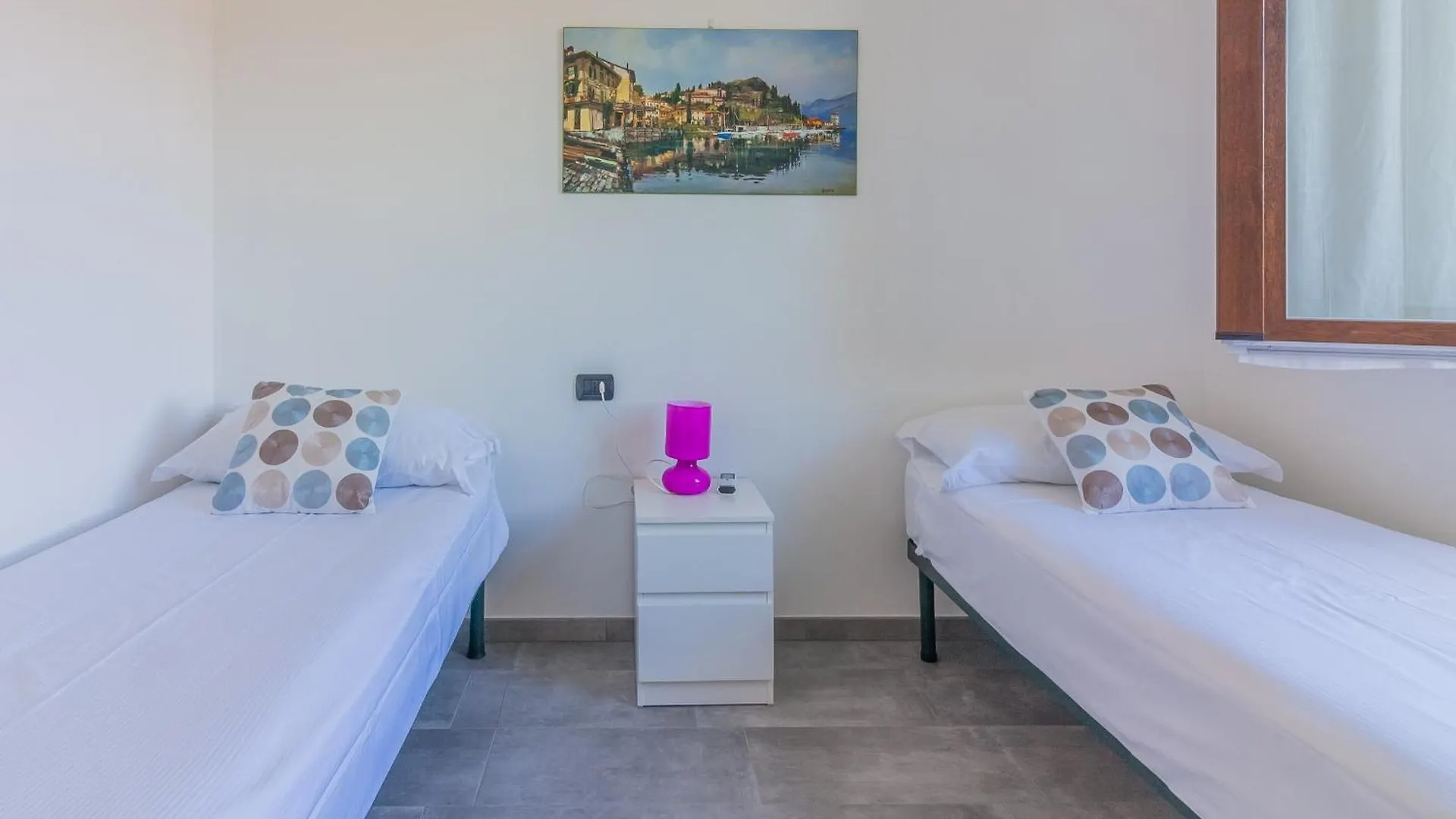 Sweet Caroline Apartment Lierna
