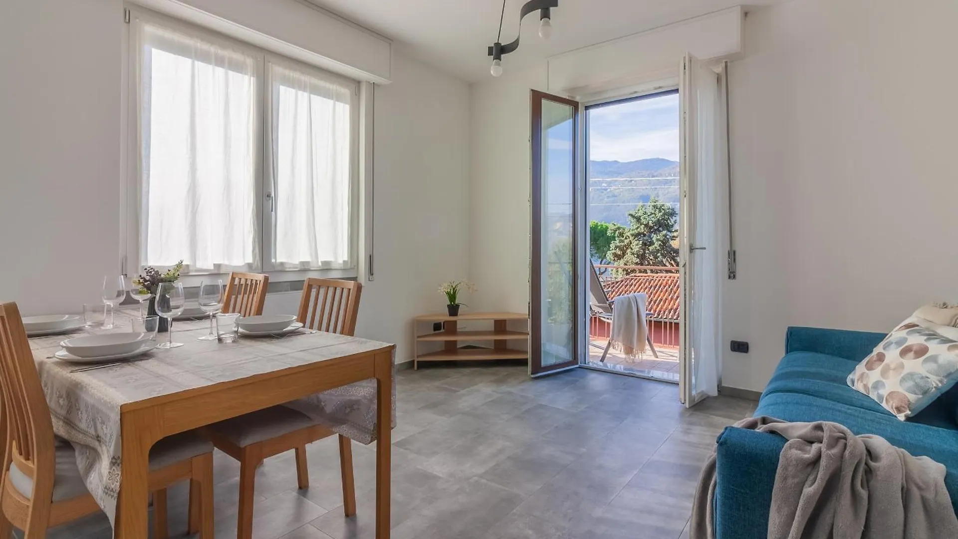 Sweet Caroline Apartment Lierna