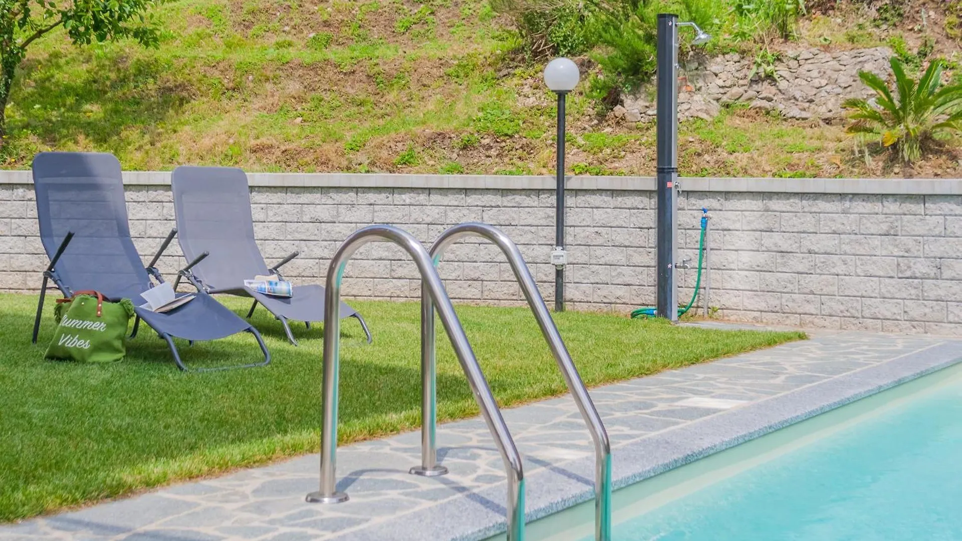 Sweet Caroline Apartment Lierna 0*,  Italy